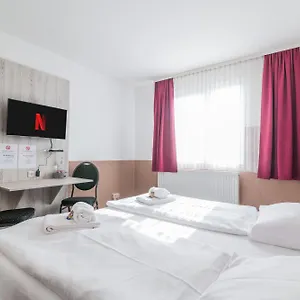 Cafe Galerie - Smart Tv - Free Parking Hotel